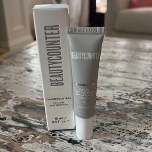 Brand new in Box, Beautycounter Countercontrol SOS Acne Spot Treatment